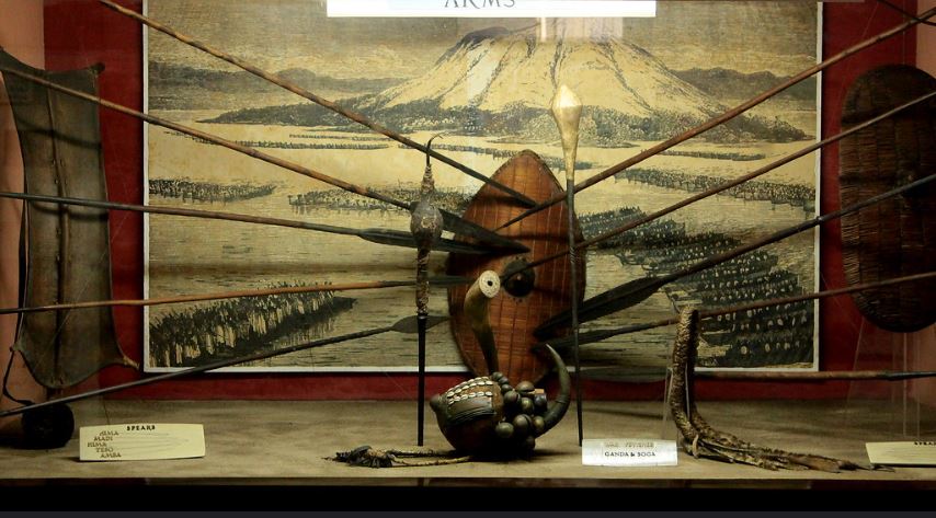 [FIG 03] Uganda Museum display